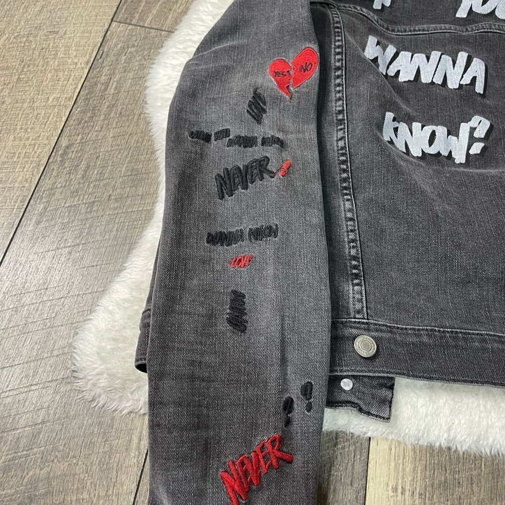 Zara Awesome What You Wanna Know Graphic Embroidered Black Denim Jacket - Picture 8 of 9